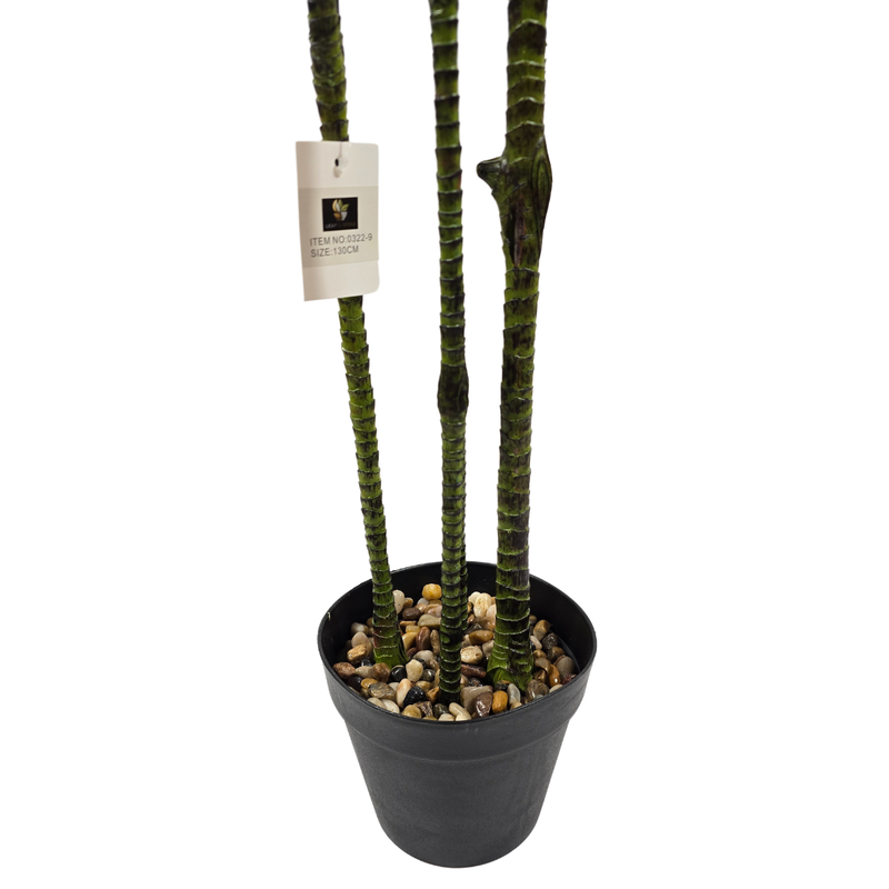 Kunst-Dracaena im Topf
