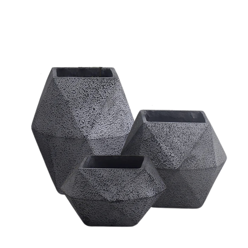Geometrischer Pflanztopf in Schwarz